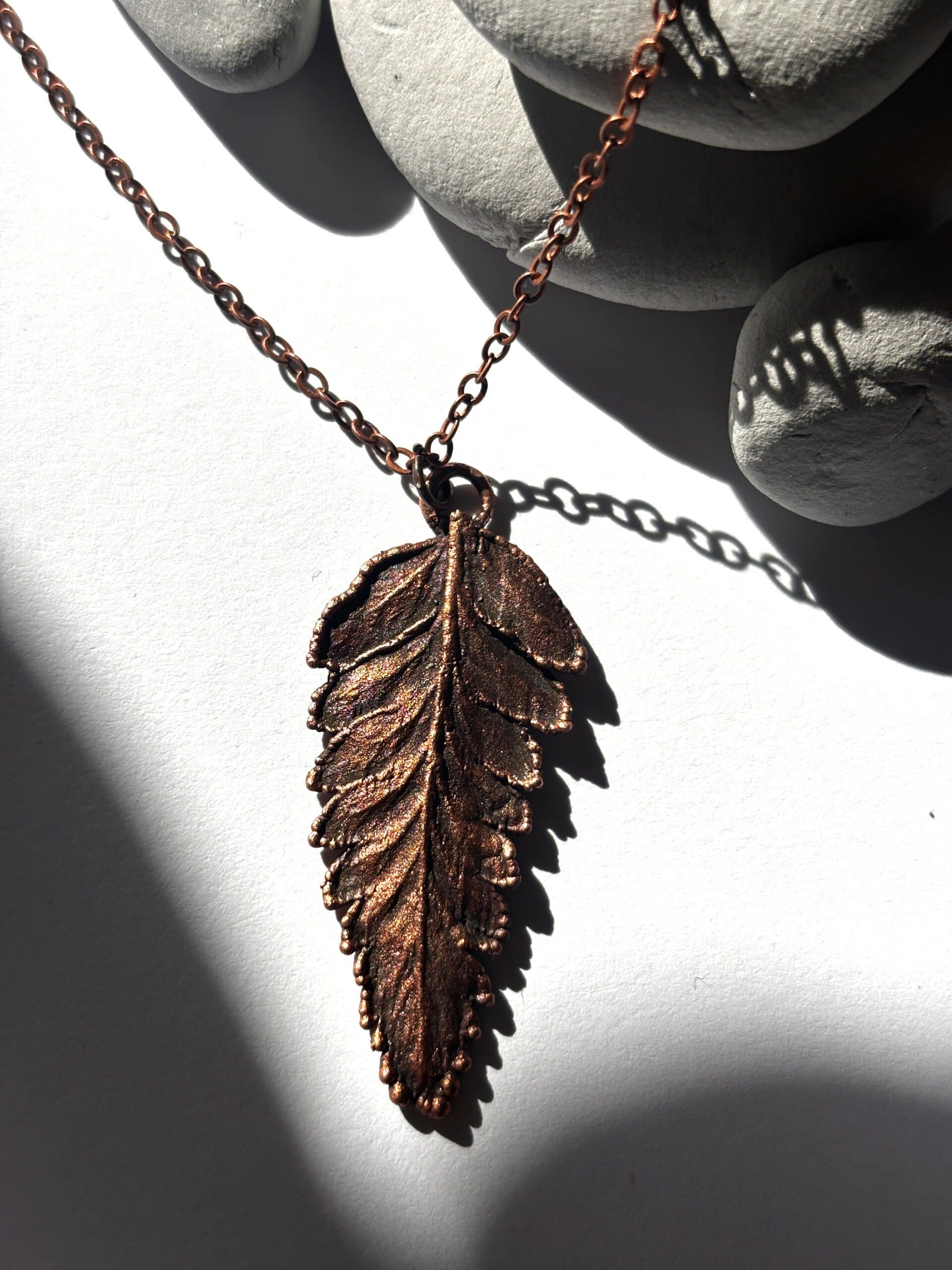 paproć z miedzi, boho, talizman - zdjecie trzecie